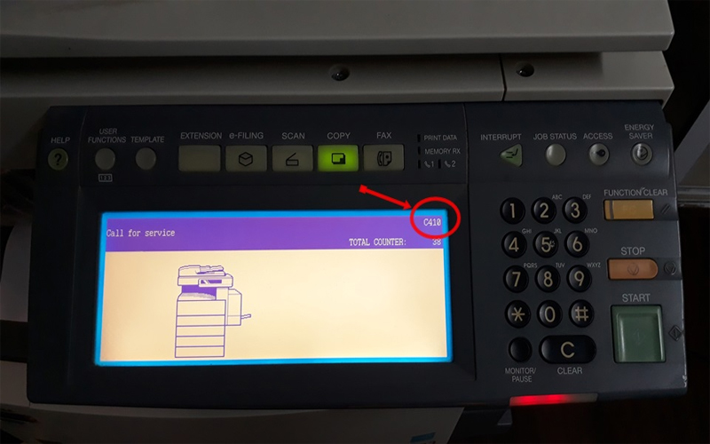 Máy photocopy sẽ hiện chữ call for service khi bị lỗi sốc điện hoặc lỗi ở do bộ phận sấy